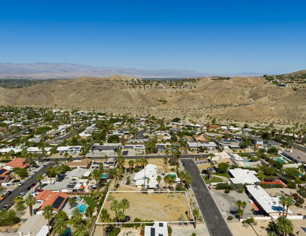 68440 Treasure Trail Cathedral City, CA 92234