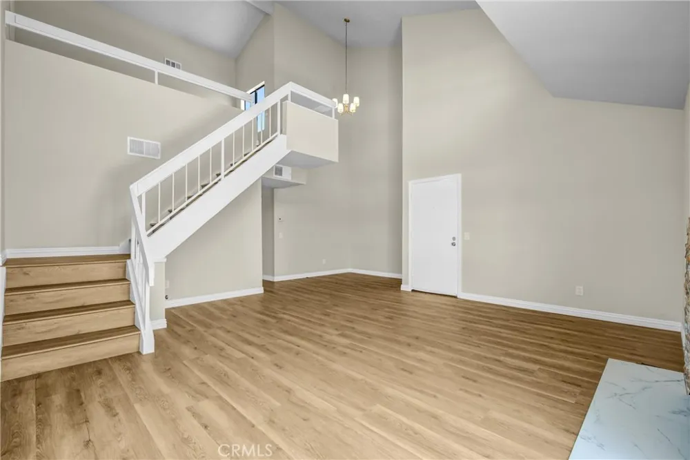 8221 Langdon Avenue #207 Van Nuys, CA 91406