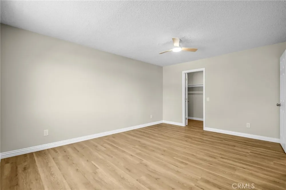 8221 Langdon Avenue #207 Van Nuys, CA 91406