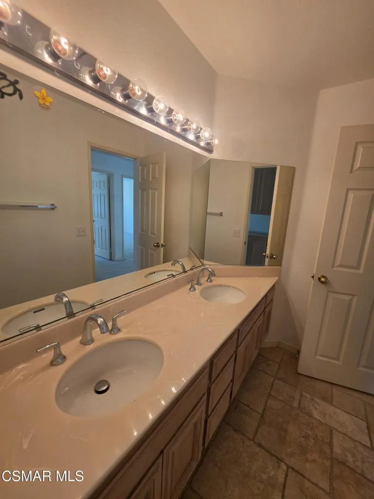 32458 Timberridge Court Westlake Village, CA 91361