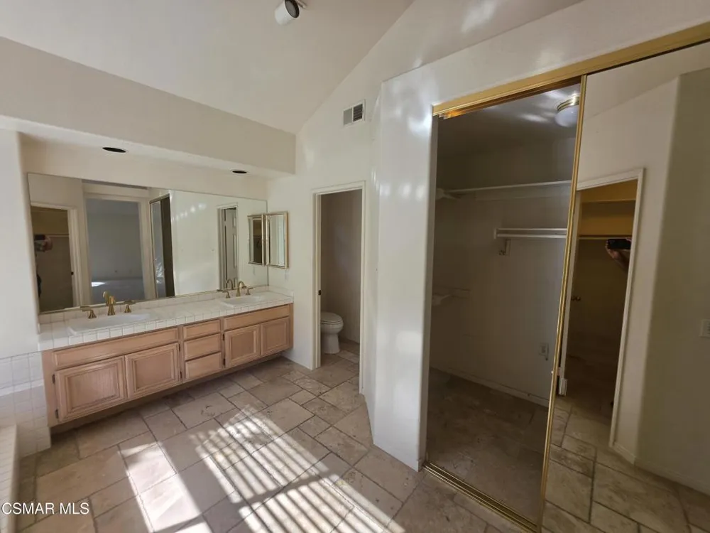 32458 Timberridge Court Westlake Village, CA 91361