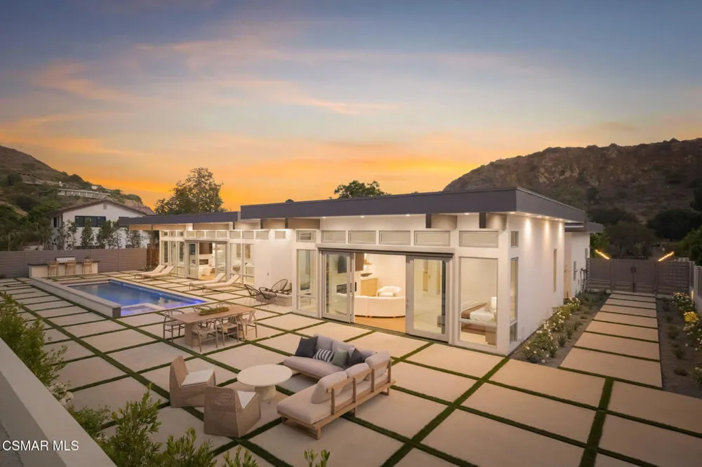 5924 Paseo Canyon Drive Malibu, CA 90265