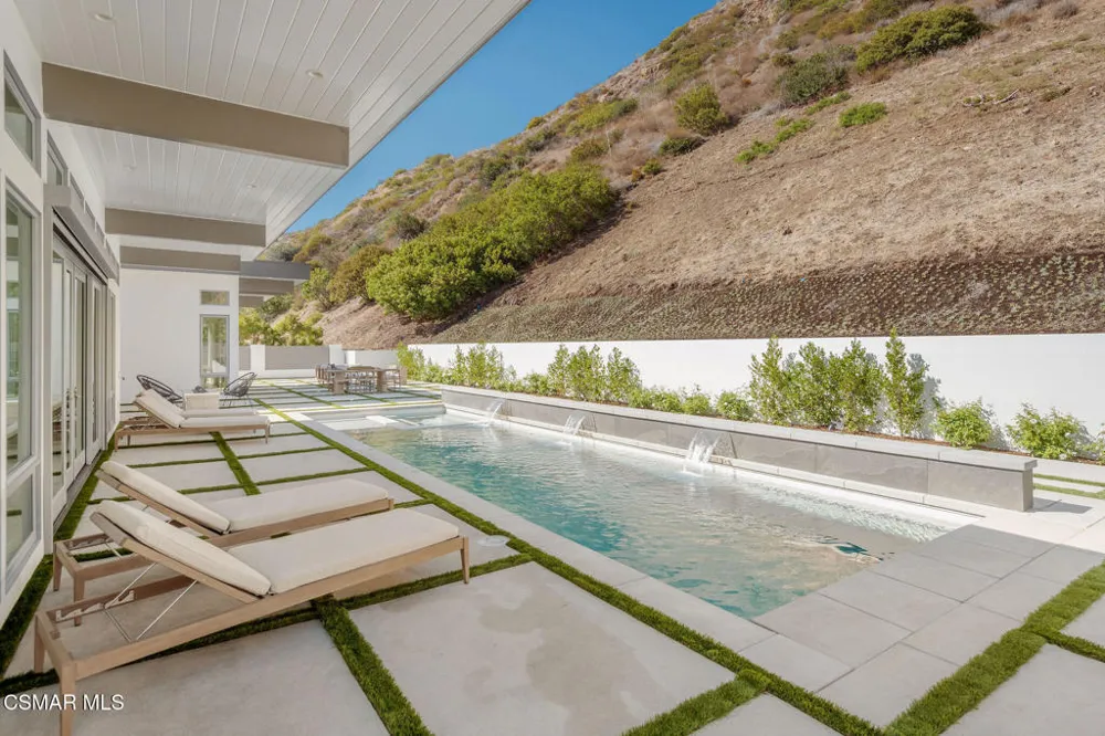 5924 Paseo Canyon Drive Malibu, CA 90265