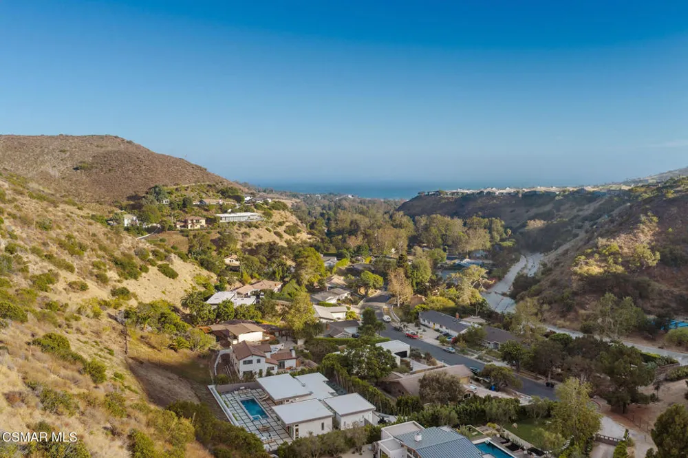 5924 Paseo Canyon Drive Malibu, CA 90265