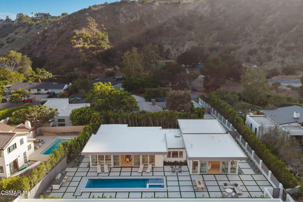 5924 Paseo Canyon Drive Malibu, CA 90265