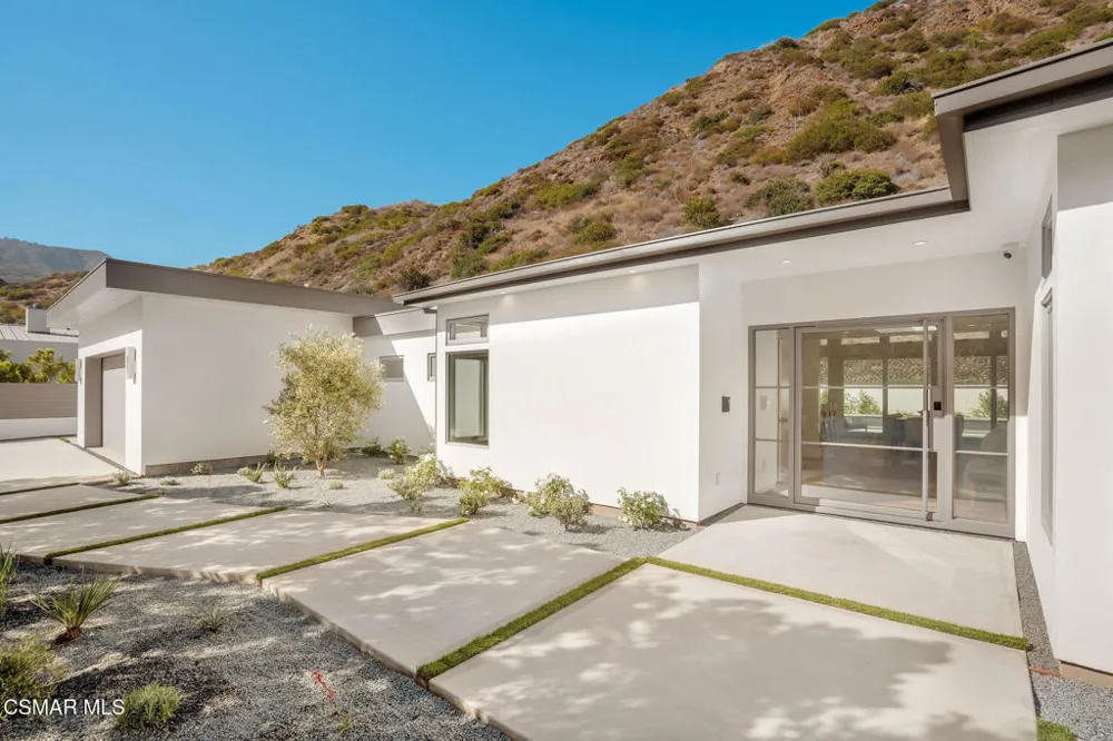 5924 Paseo Canyon Drive Malibu, CA 90265