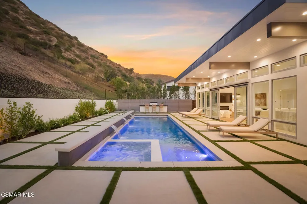 5924 Paseo Canyon Drive Malibu, CA 90265