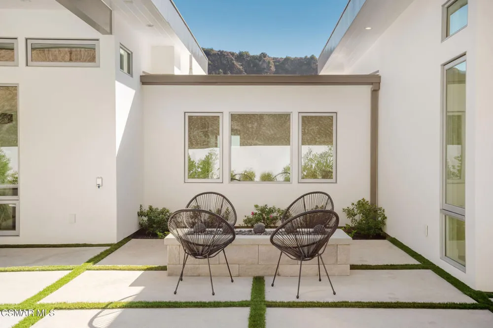 5924 Paseo Canyon Drive Malibu, CA 90265