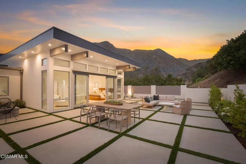 5924 Paseo Canyon Drive Malibu, CA 90265