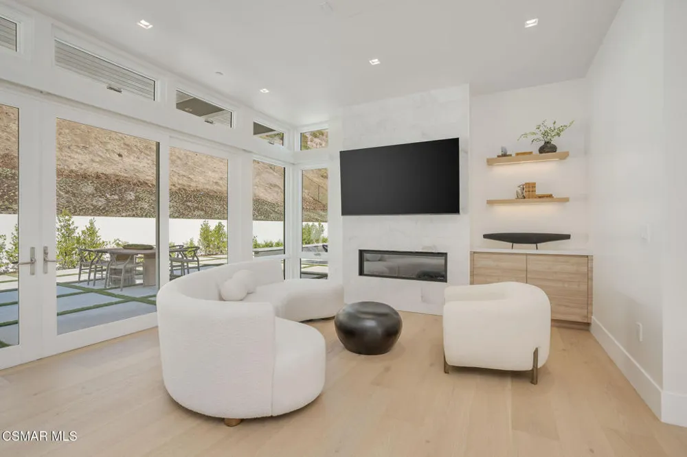 5924 Paseo Canyon Drive Malibu, CA 90265