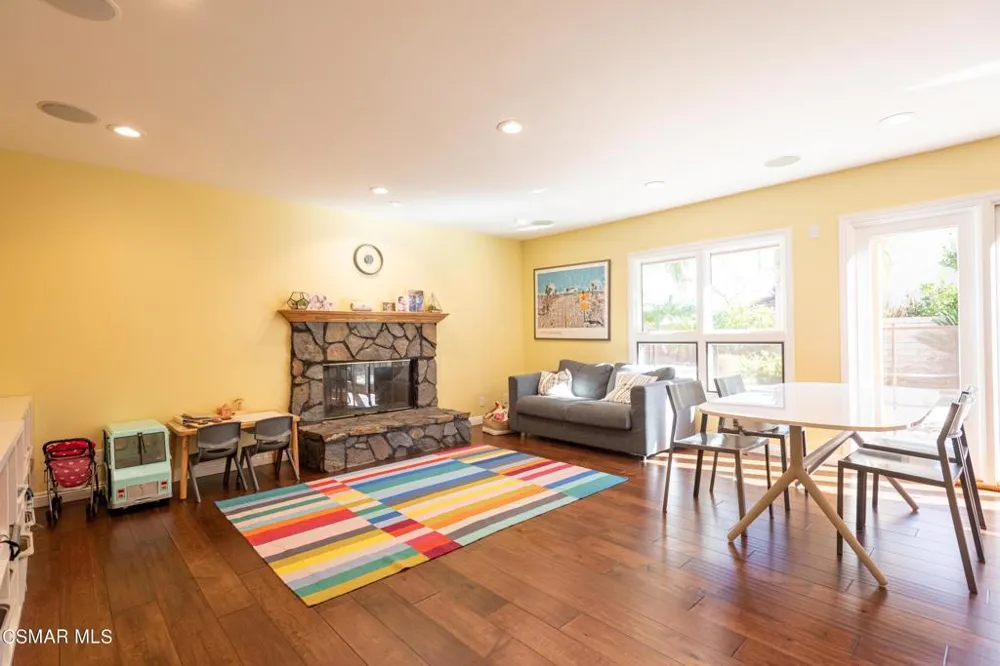 1504 Folkestone Terrace Westlake Village, CA 91361