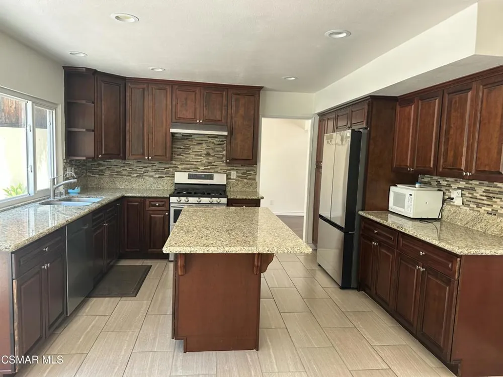 1165 Triunfo Canyon Road Westlake Village, CA 91361