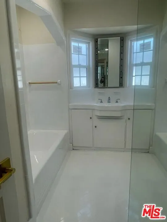 9029 Wildwood Avenue Sun Valley, CA 91352