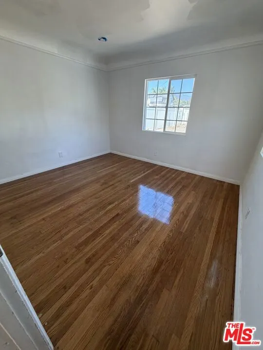 9029 Wildwood Avenue Sun Valley, CA 91352