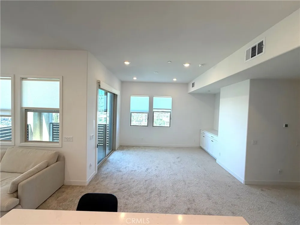 2048 Hollyleaf Montebello, CA 90640