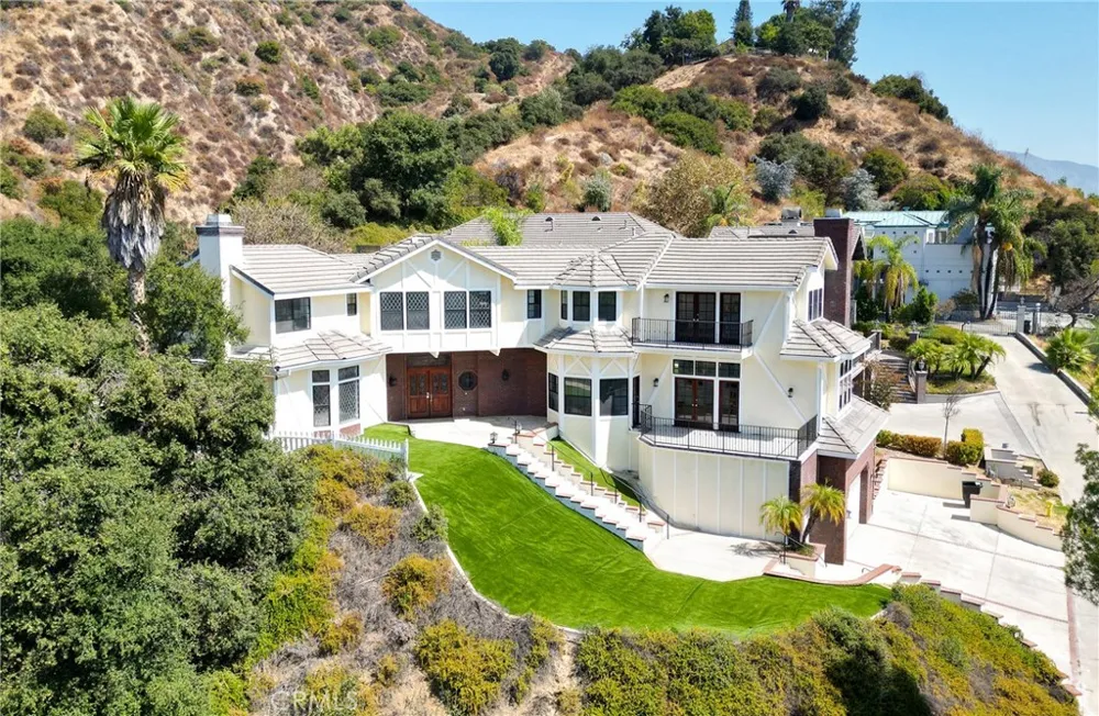 505 Lotus Sierra Madre, CA 91024