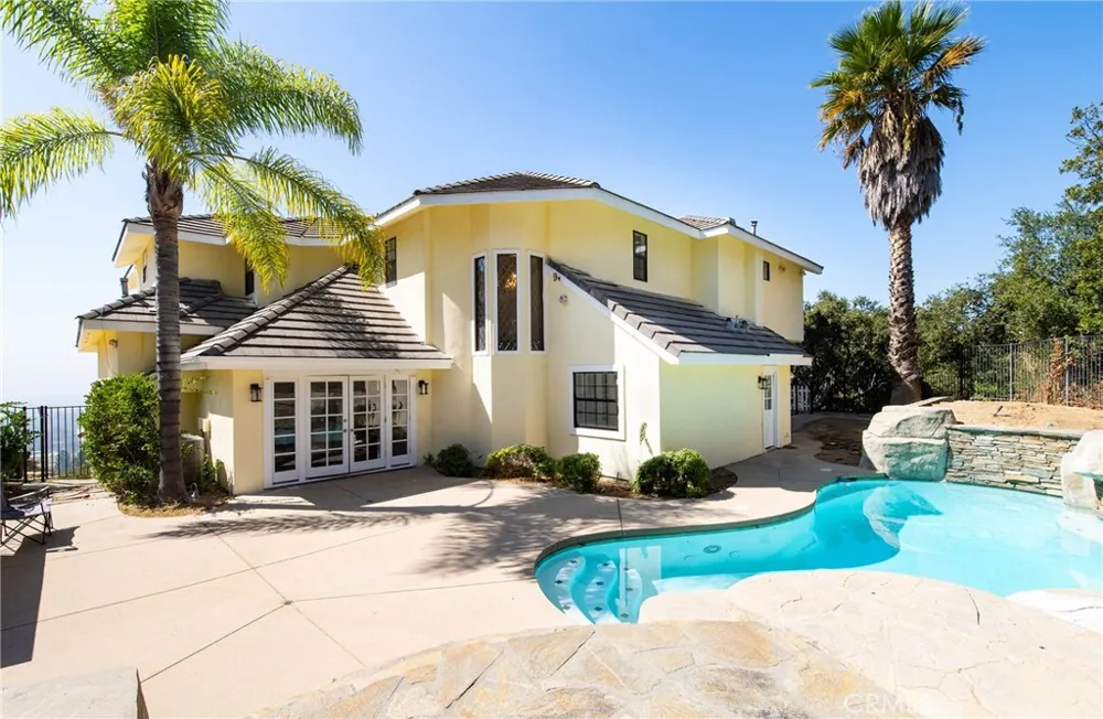 505 Lotus Sierra Madre, CA 91024