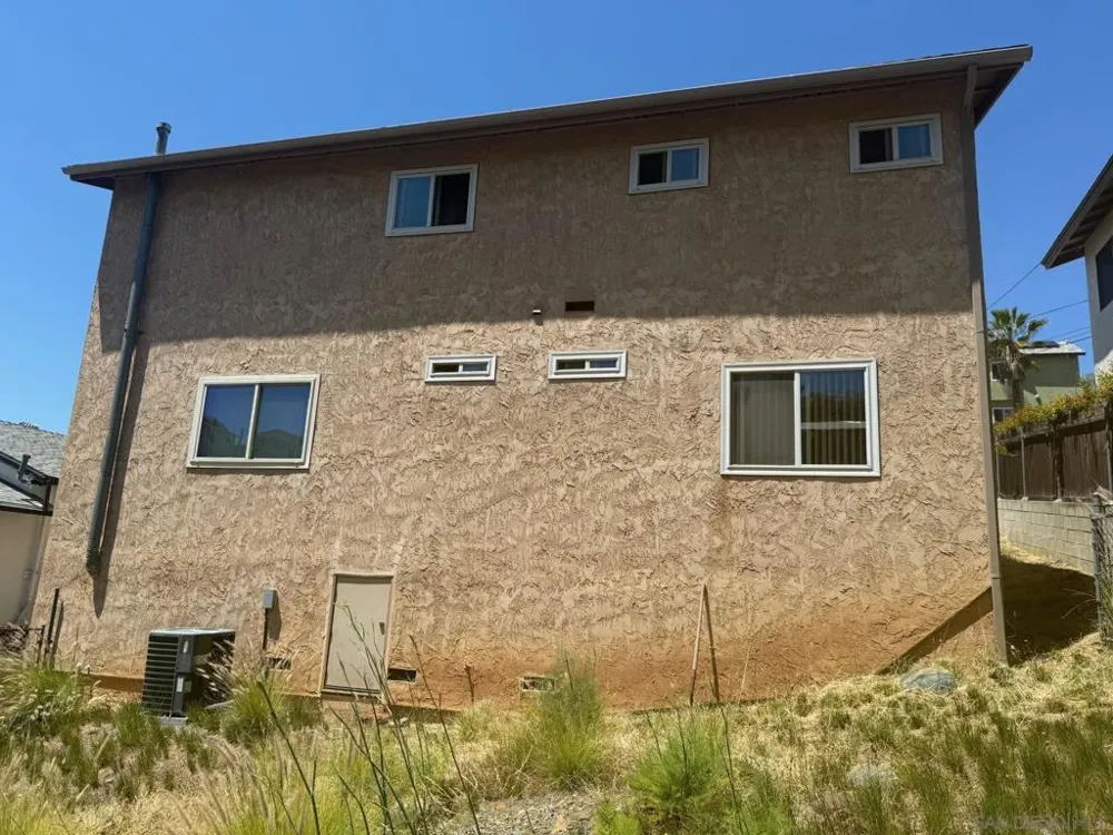1659 Portola Ave Spring Valley, CA 91977