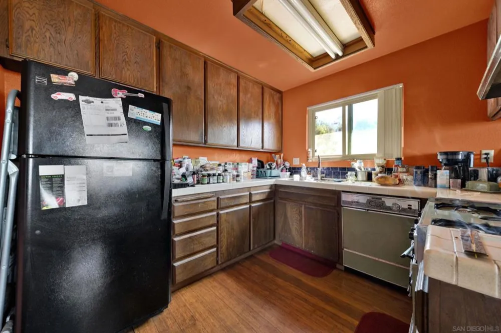 1659 Portola Ave Spring Valley, CA 91977