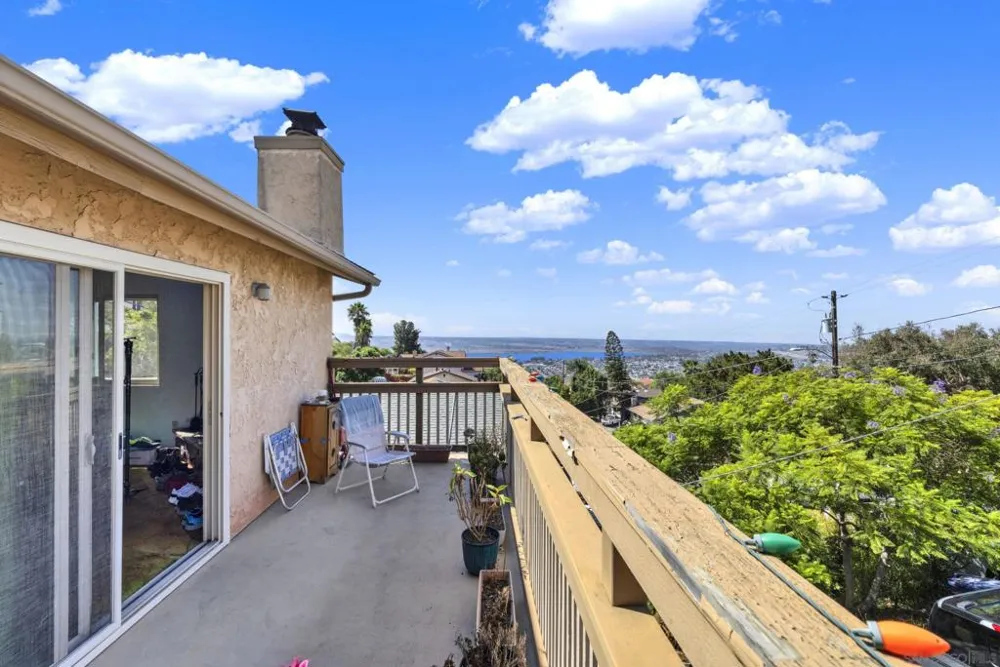 1659 Portola Ave Spring Valley, CA 91977