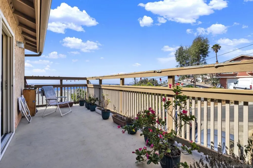 1659 Portola Ave Spring Valley, CA 91977