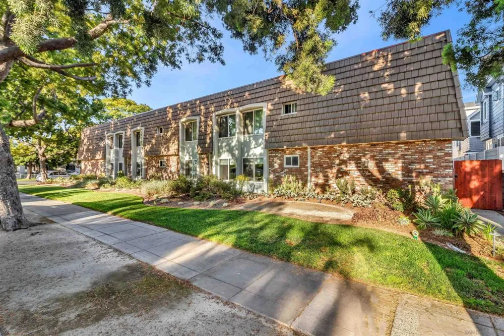 801 C Avenue #23 Coronado, CA 92118