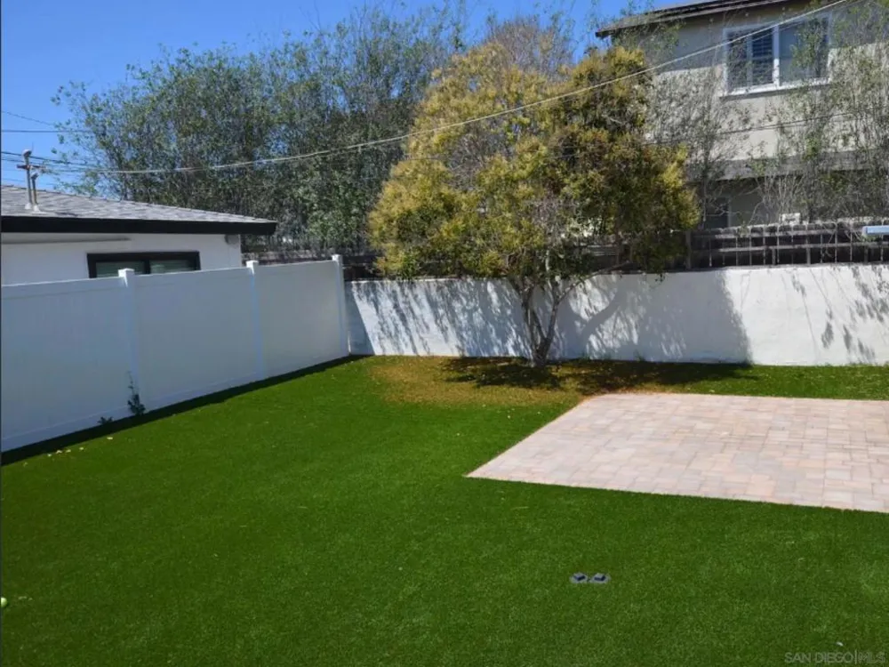 326 H Ave Coronado, CA 92118