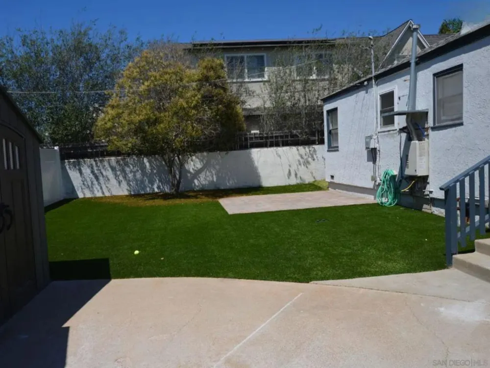 326 H Ave Coronado, CA 92118
