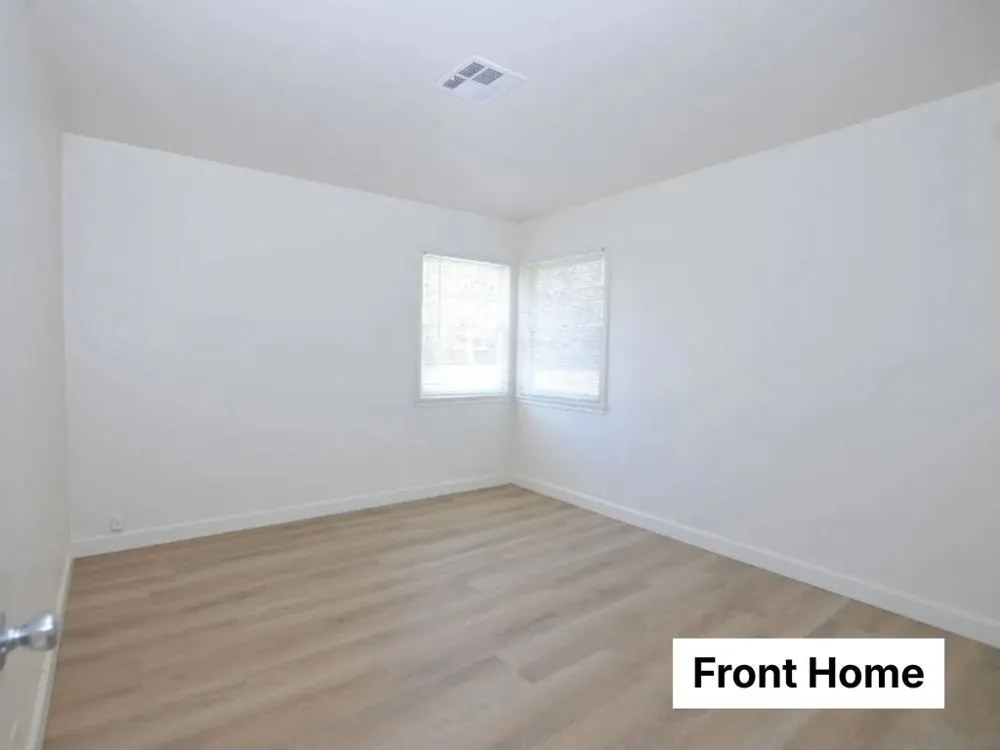 326 H Ave Coronado, CA 92118