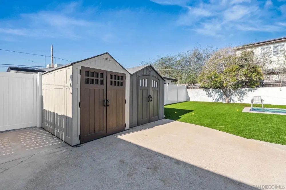 326 H Ave Coronado, CA 92118