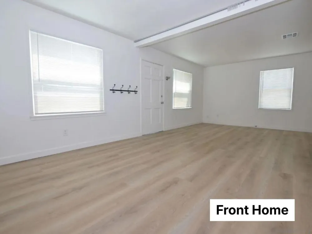 326 H Ave Coronado, CA 92118