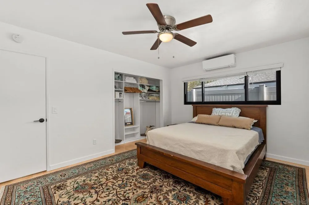 326 H Ave Coronado, CA 92118