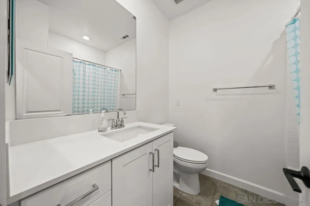 771 Abby Dr. ##4 Chula Vista, CA 91911