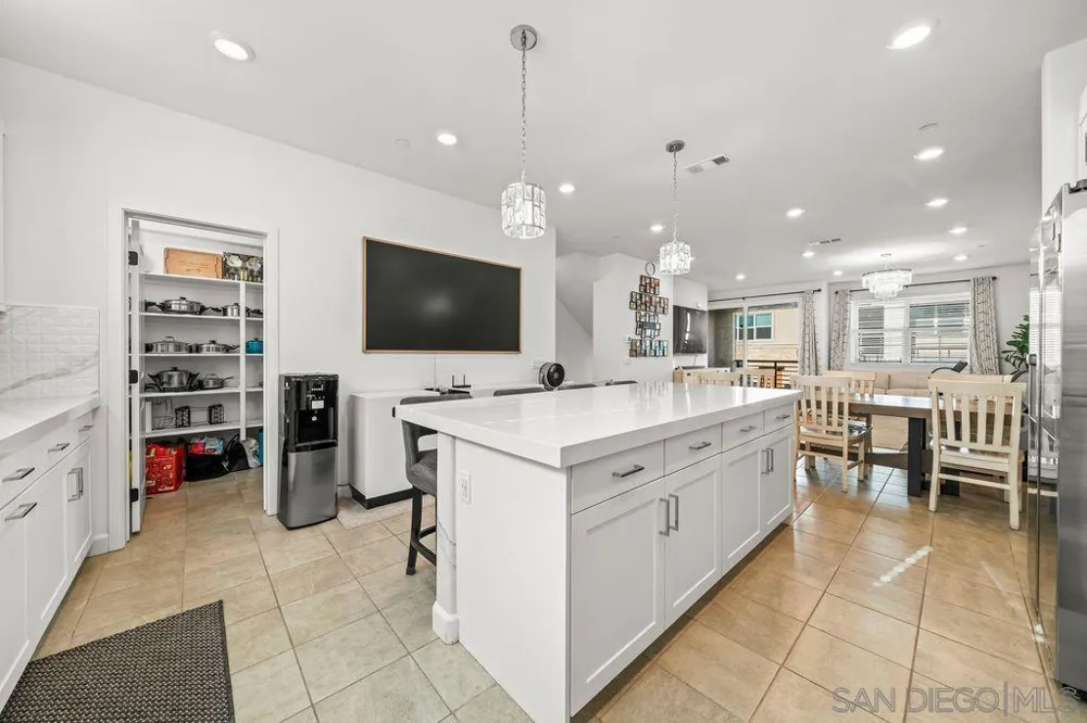 771 Abby Dr. ##4 Chula Vista, CA 91911