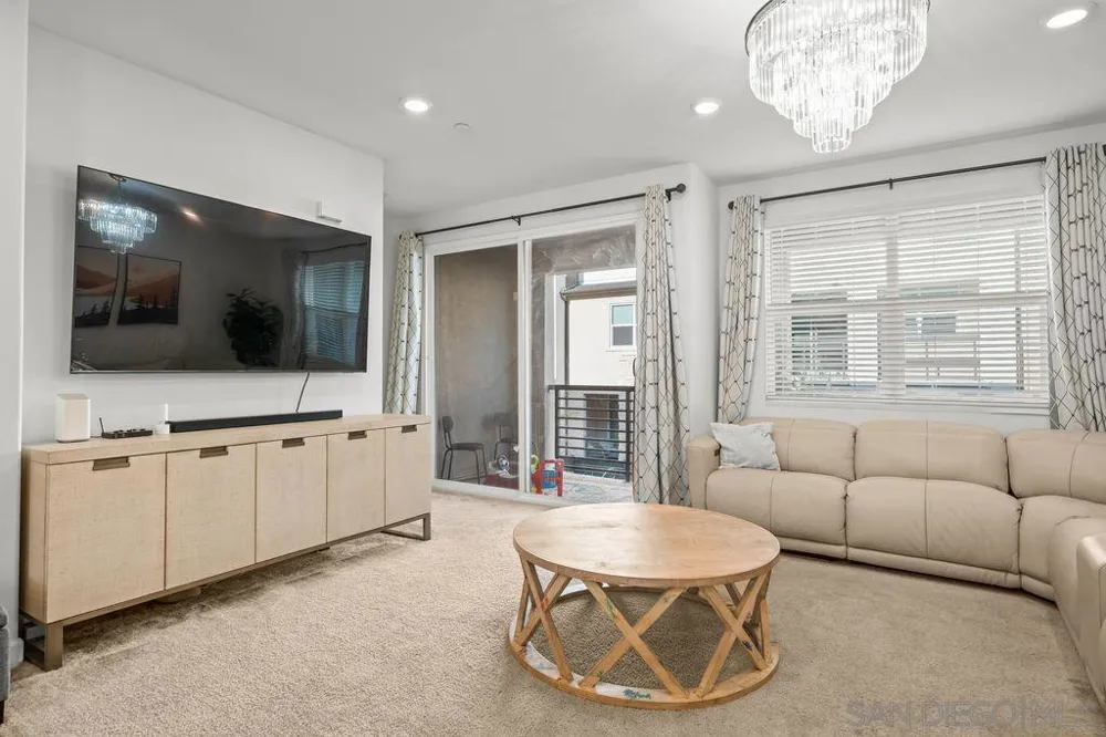 771 Abby Dr. ##4 Chula Vista, CA 91911