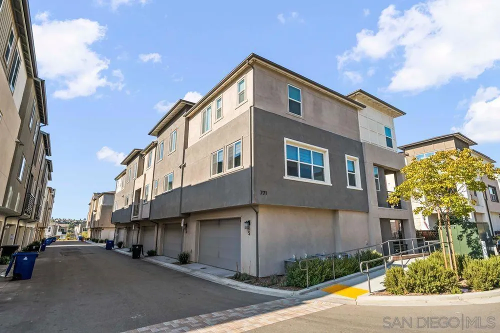 771 Abby Dr. ##4 Chula Vista, CA 91911