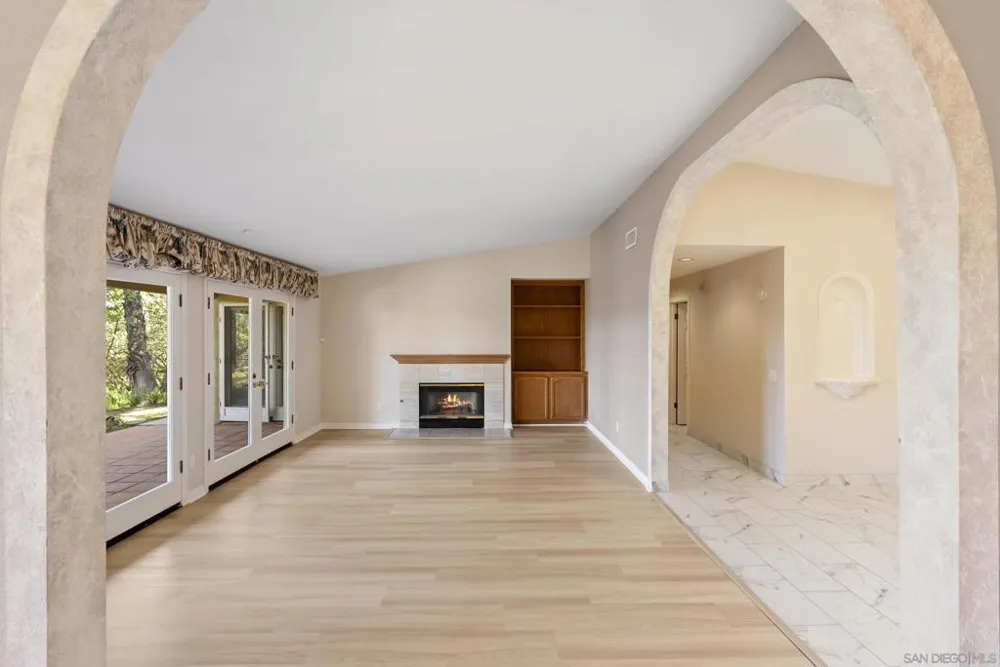 6518 Monte Fuego Rancho Santa Fe, CA 92067