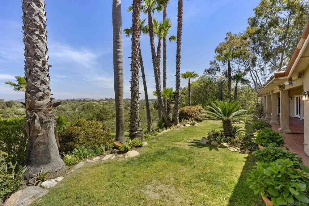 6518 Monte Fuego Rancho Santa Fe, CA 92067