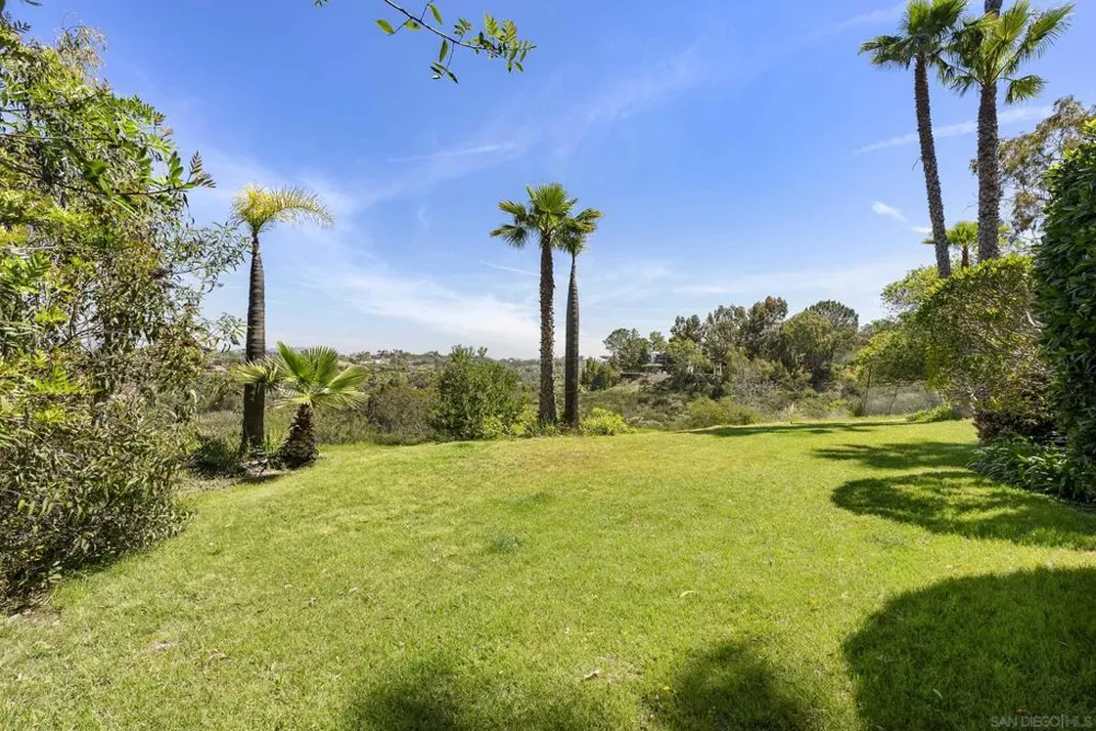 6518 Monte Fuego Rancho Santa Fe, CA 92067