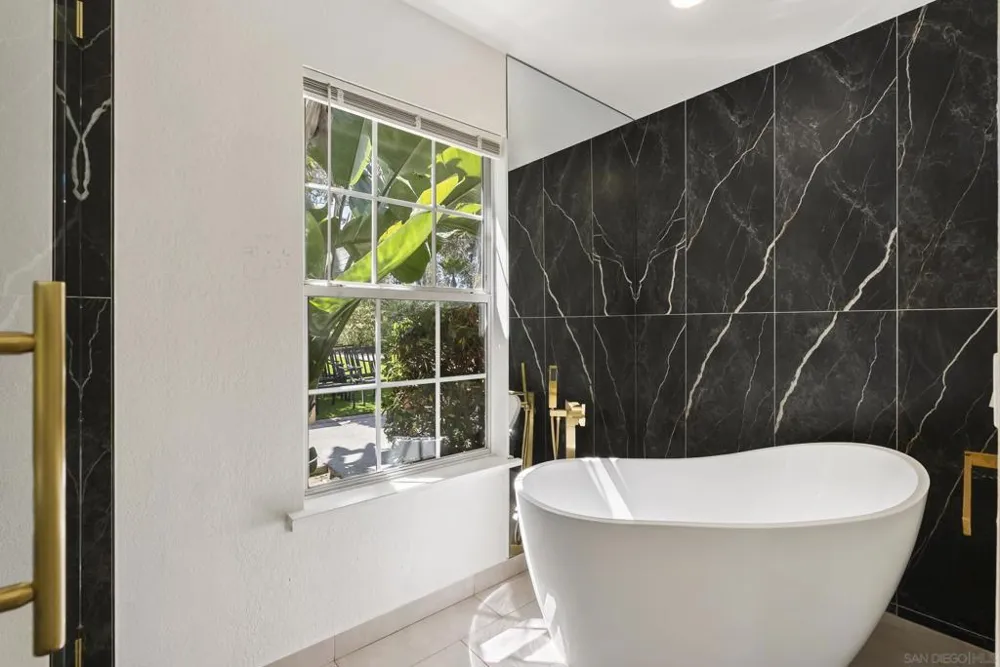 6518 Monte Fuego Rancho Santa Fe, CA 92067