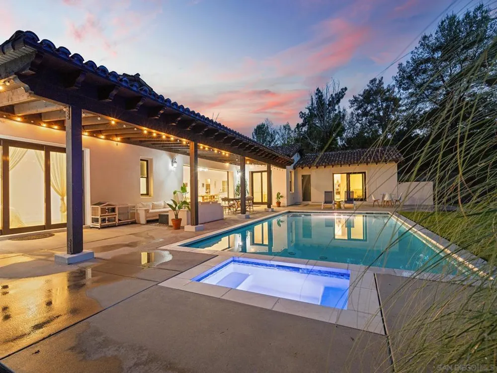 16947 AVENIDA LUIS Rancho Santa Fe, CA 92067