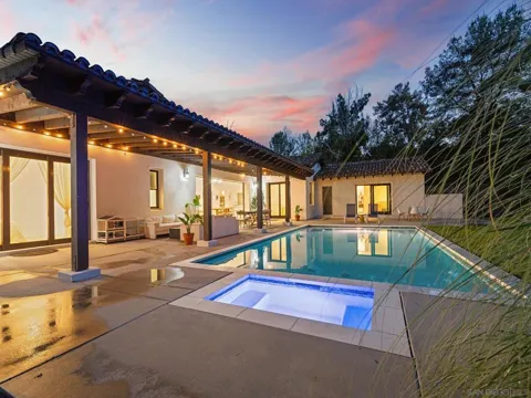 16947 AVENIDA LUIS