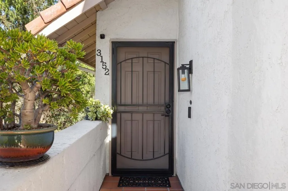3152 Avenida Topanga Carlsbad, CA 92009