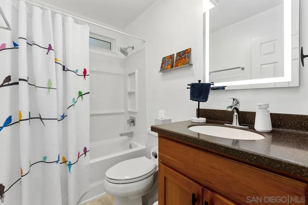 3152 Avenida Topanga Carlsbad, CA 92009