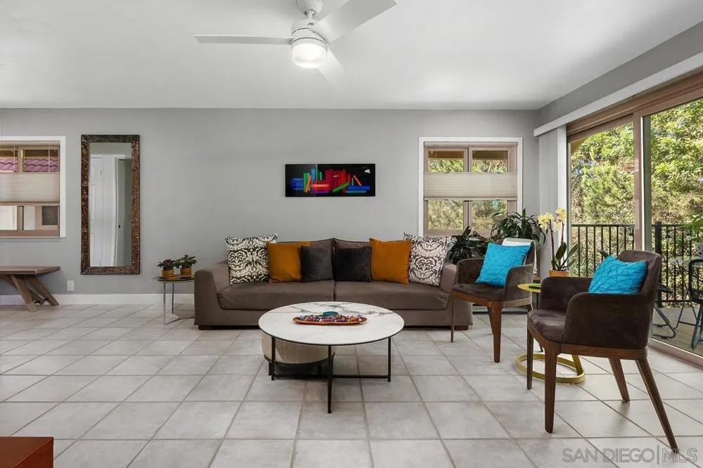 3152 Avenida Topanga Carlsbad, CA 92009