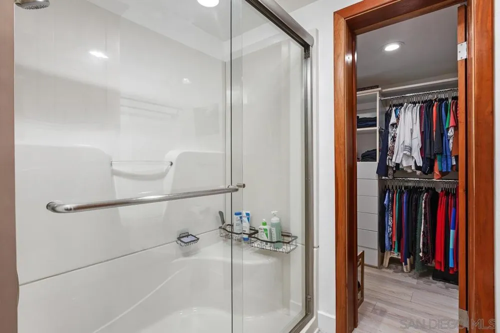 3152 Avenida Topanga Carlsbad, CA 92009