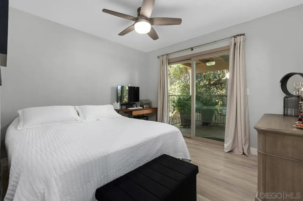 3152 Avenida Topanga Carlsbad, CA 92009