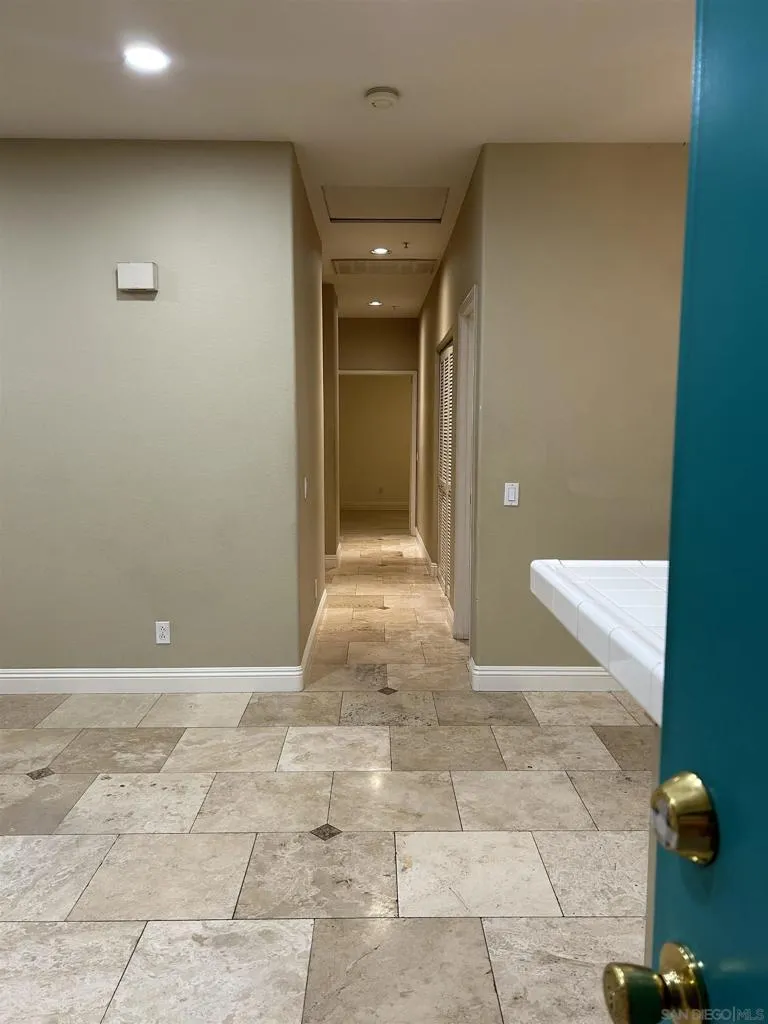 11422 Via Rancho San Diego #86 El Cajon, CA 92019