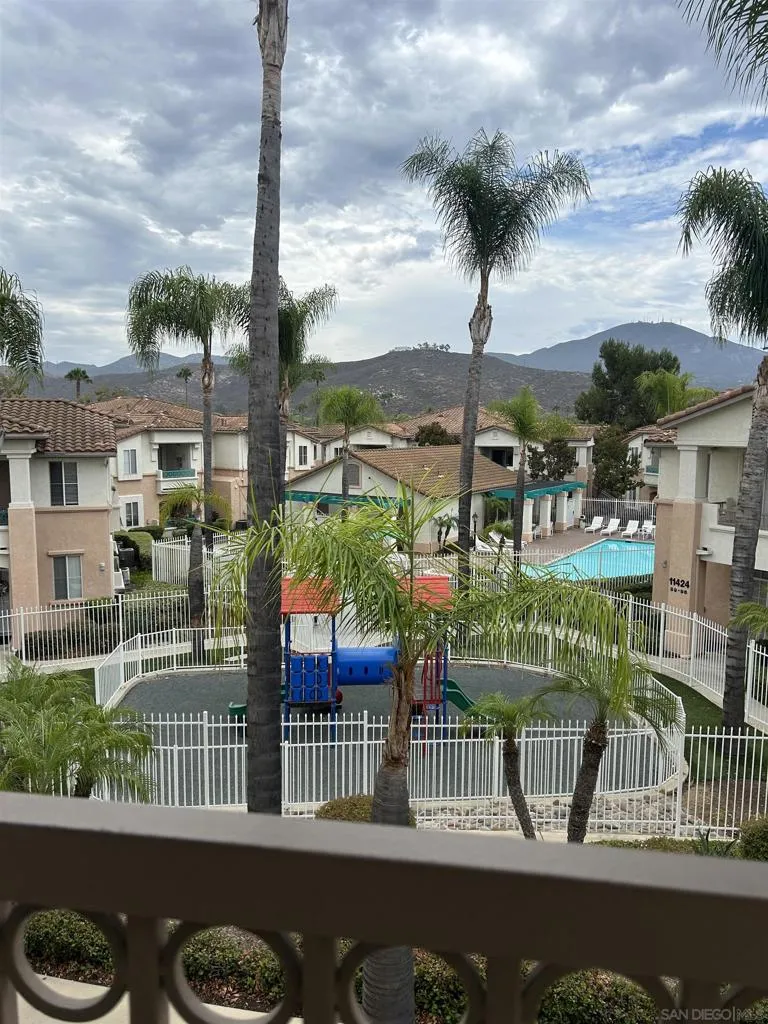 11422 Via Rancho San Diego #86 El Cajon, CA 92019