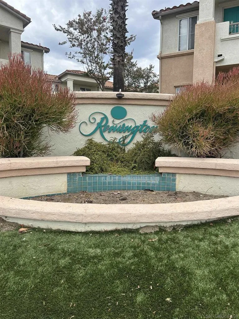 11422 Via Rancho San Diego #86 El Cajon, CA 92019